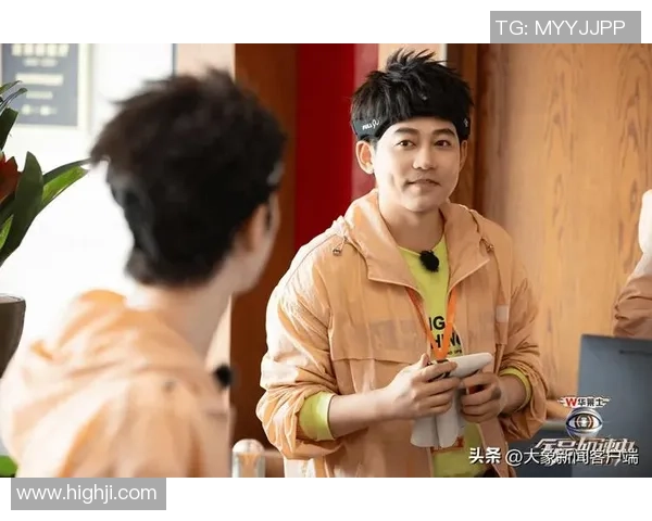 《苏醒挑战跑男环节猜足球明星身份考验眼力与反应速度》